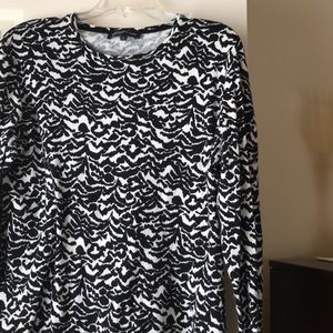 Jones of New York Signature black and white top